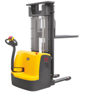 西林叉車  電動堆高車2